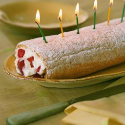 Strawberry Long-Cake Roll
