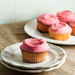 Strawberry Milkshake Cupcakes » Hummingbird High