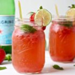 Strawberry Mojito Kombucha Cocktail