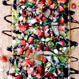 Strawberry Pear Pesto Flatbread with Balsamic Reduction Drizzle