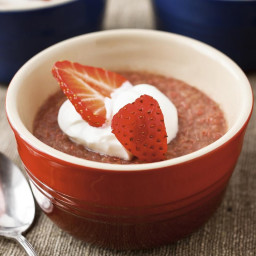 Strawberry-Rhubarb Quinoa Pudding