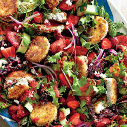Strawberry Salad with Warm Goat Cheese Croutons
