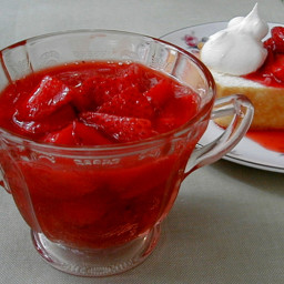 strawberry-sauce-2618092.jpg