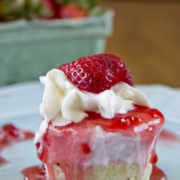 Strawberry Shortcake Cookie & Ice Cream Cupcakes