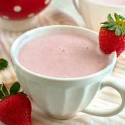 Strawberry White Hot Chocolate (Dairy Free)