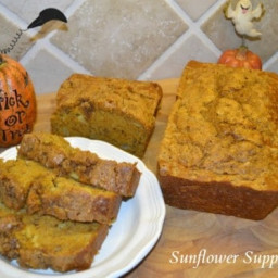 streusel-topped-pumpkin-bread-with-apples-2678507.jpg