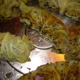 	Stuffed cabbage leaves