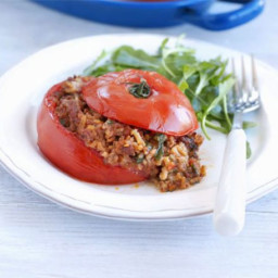 Stuffed tomatoes with lamb mince, dill and rice