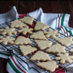 Sugar Cut Out Cookies {that actually hold their shape}