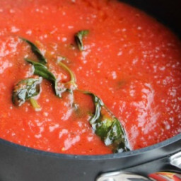 Sugo di Pomodoro (Authentic Italian Tomato Sauce) Recipe