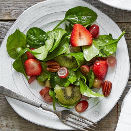 summer-fruit-spinach-salad-1610592.jpg