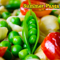 Summer Pasta with Tomatoes and Peas