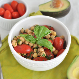 Summer Salad with Chickpeas, Basil and Tomato