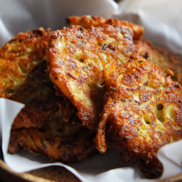 Summer Squash Fritters With Garlic Dipping Sauce
