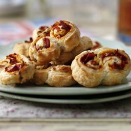 Sun-dried tomato and rosemary palmiers