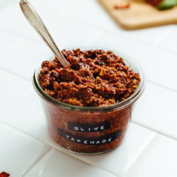 Sun-Dried Tomato & Basil Olive Tapenade (5 Minutes!)