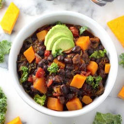Sunday Suppers: Spicy Sriracha Black Bean and Butternut Squash Chili