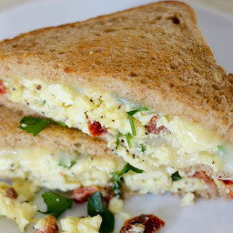 Sundried Tomato and Herb Scrambled Egg Grilled Cheese Recipe