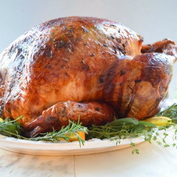 Super Juicy Turkey Baked in Cheesecloth and White Wine