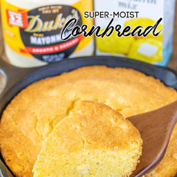 Super Moist Cornbread (Made with Mayonnaise)