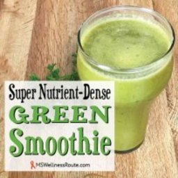 Super Nutrient-Dense Green Smoothie