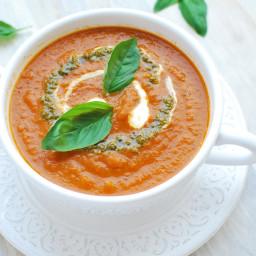 Super Simple Fresh Tomato Soup