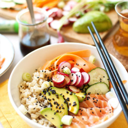 sushi bowl, czyli wiosenna micha z rybą i ryżem