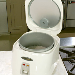 Sushi Rice in a Rice Cooker