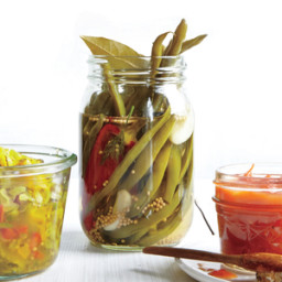 Sweet and Sour Pickled Green Beans