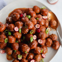 sweet and spicy cranberry meatballs [slow cooker recipe]