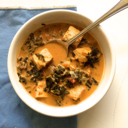 Sweet and Spicy Kale and Tofu Curry