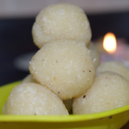 Sweet Coconut-Gari Laddu Recipe