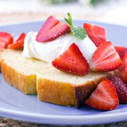 Sweet Swoon :: Lemon Yogurt Cake