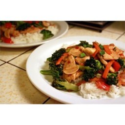 Sweet, Spicy Stir Fry with Chicken & Broccoli