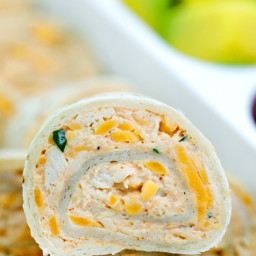 Taco Tortilla Roll Ups with Cream Cheese and Taco Seasoning [VIDEO]