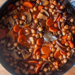 Tangy Braised Chickpeas with Carrots and Mushrooms