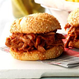 tangy-pulled-pork-sandwiches-2108741.jpg