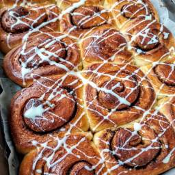 Tangzhong Cinnamon Buns With Condensed Milk