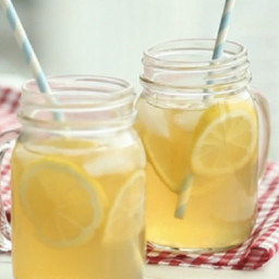 Tea Vodka with Lemonade