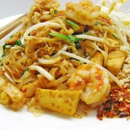 thai-fried-noodles-pad-thai-2.jpg