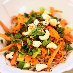 thai-noodle-salad-recipe-1697065.jpg