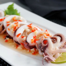 Thai Steam Squid (Pla Muk Neung Manao)