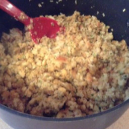 Thanksgiving Stuffing Cheat Using Stove Top