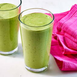 The Anti-Inflammatory Breakfast Smoothie I Can't Stop Making