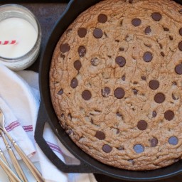 the best chocolate chip skillet cookie