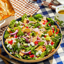 The Best Easy Basic Greek Salad Recipe