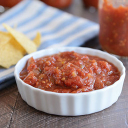 The Best Homemade Salsa {Fresh or For Canning}