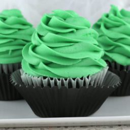 The Best Mint Buttercream Frosting