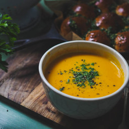 The BEST Pumpkin Soup (Yes Really!!)