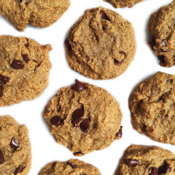 The Best Soft Paleo Chocolate Chip Cookies (nut-free)